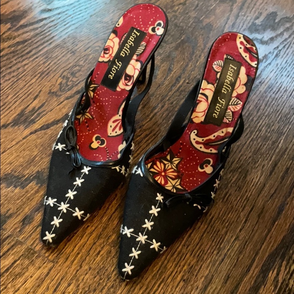 Isabella Fiore size 6 1/2 heel